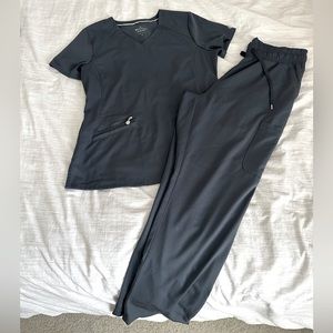 LIKE NEW Beyond Scrubs Harmony Collection Pewter Scrub Set - Silky & Stretchy!